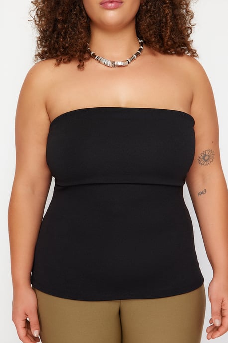 Trendyol Curve Damen Schwarz Einfarbig Ärmellos Tailliert Große Größen Blusen - Image 3