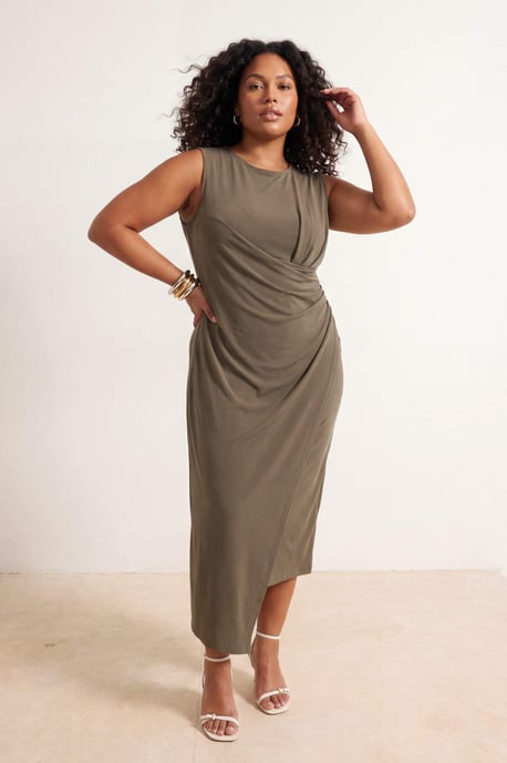 Trendyol Curve Damen Khaki Einfarbig Maxi Ärmellos Gerade Große Größen Kleid - Image 1