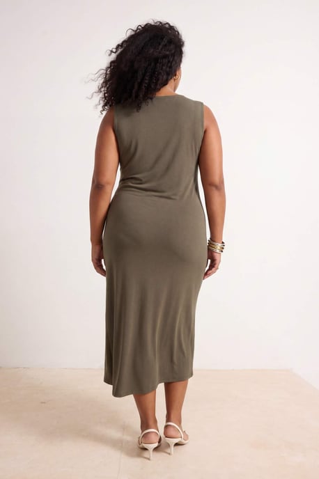 Trendyol Curve Damen Khaki Einfarbig Maxi Ärmellos Gerade Große Größen Kleid - Image 2