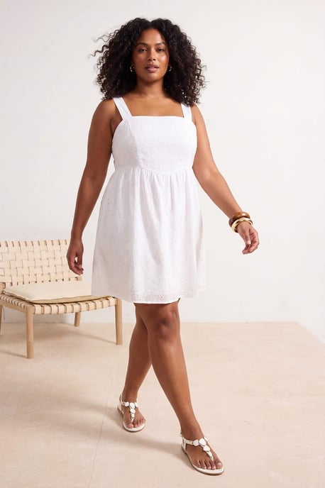 Trendyol Curve Damen Weiß Einfarbig Maxi Ärmellos Casual A-Linie Große Größen Kleid - Image 1