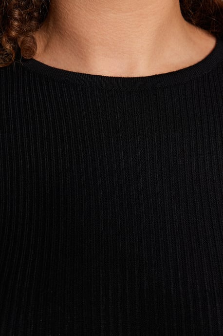 Trendyol Curve Damen Schwarz Gestreift Kurz / Mini Lang Casual Bodycon Große Größen Kleid - Image 3