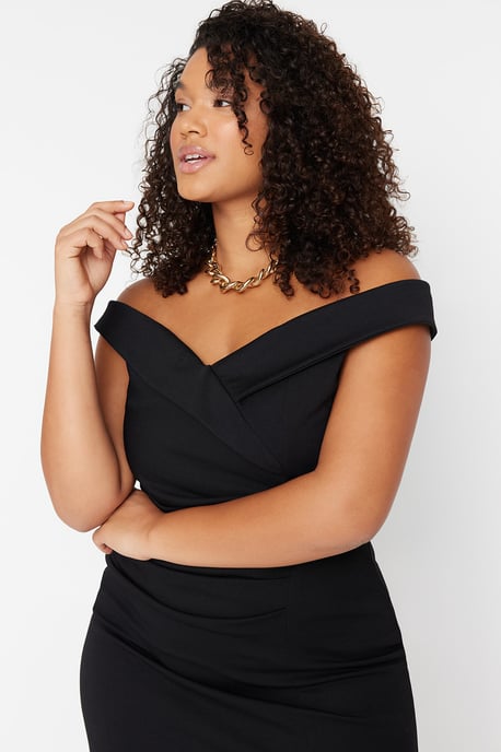 Trendyol Curve Damen Schwarz Einfarbig Kurz / Mini Ärmellos Elegant/Abend Bodycon Große Größen Kleid - Image 3