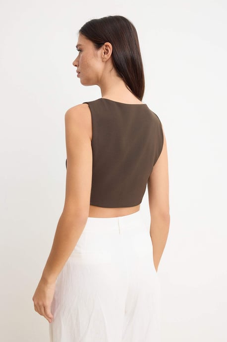 TRENDYOLMİLLA Damen Braun Einfarbig Ärmellos Tailliert Blusen - Image 3