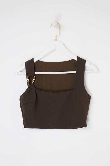TRENDYOLMİLLA Damen Braun Einfarbig Ärmellos Tailliert Blusen - Image 4