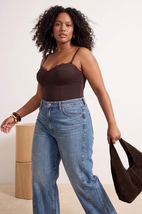 Trendyol Curve Damen Braun Einfarbig Ärmellos Tailliert Große Größen Blusen - Image 6