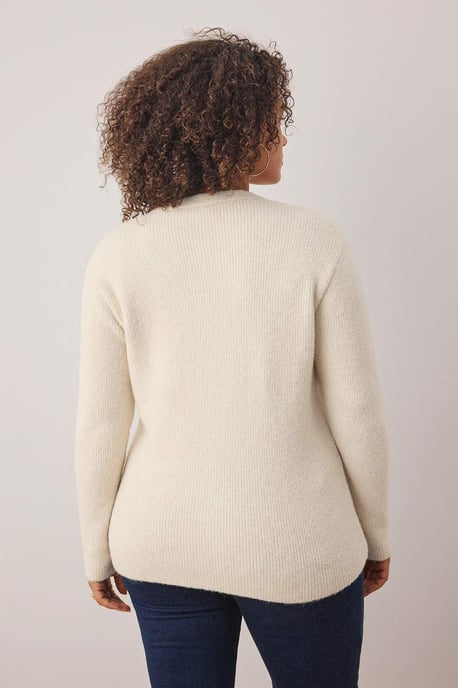 Trendyol Curve Damen Ecru Einfarbig Lang Regular Fit Große Größen Cardigans - Image 3