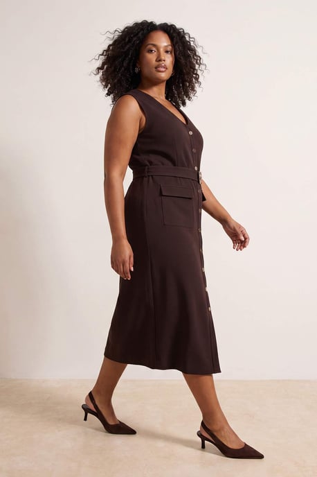 Trendyol Curve Damen Braun Einfarbig Maxi Ärmellos Abend / Alltag Bodycon Große Größen Kleid - Image 2