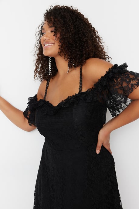 Trendyol Curve Damen Schwarz Einfarbig Maxi Ärmellos Elegant/Abend A-Linie Große Größen Kleid - Image 2