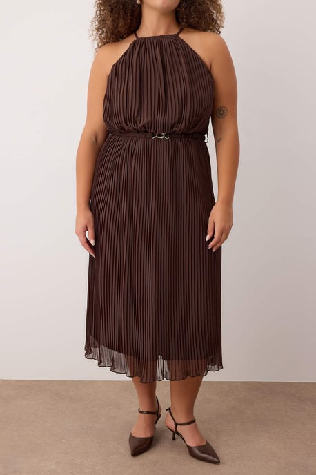 Trendyol Curve Damen Braun Einfarbig Maxi Ärmellos Party Bodycon Große Größen Kleid - Image 2