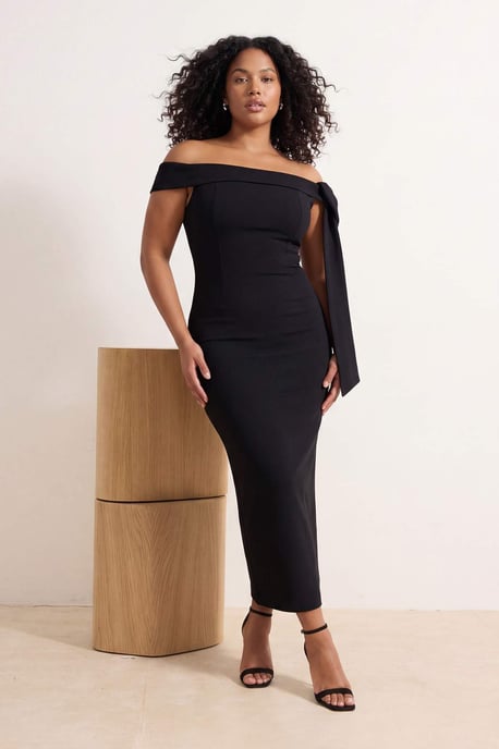Trendyol Curve Damen Schwarz Einfarbig Maxi Ärmellos Elegant/Abend A-Linie Große Größen Kleid - Image 1