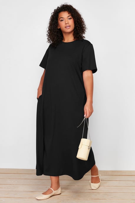 Trendyol Curve Damen Schwarz Einfarbig Maxi Kurz Casual Gerade Große Größen Kleid - Image 2