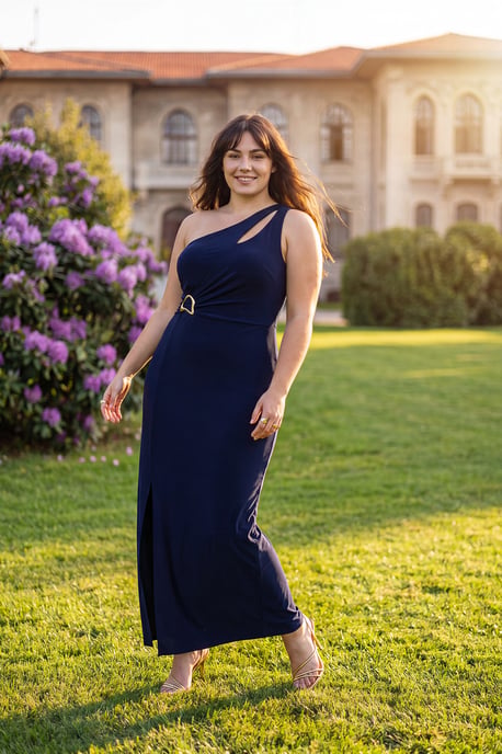 Trendyol Curve Damen Dunkelblau Einfarbig Maxi Ärmellos Elegant/Abend Gerade Große Größen Kleid - Image 1