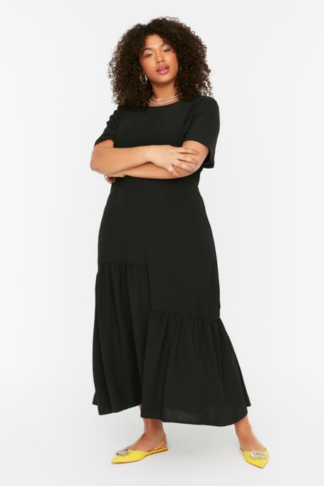 Trendyol Curve Damen Schwarz Einfarbig Maxi Kurz Casual A-Linie Große Größen Kleid - Image 2