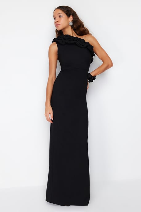 TRENDYOLMİLLA Damen Schwarz Einfarbig Maxi Ärmellos Abschluss / Ball Gerade Abend & Ball Kleid - Image 1