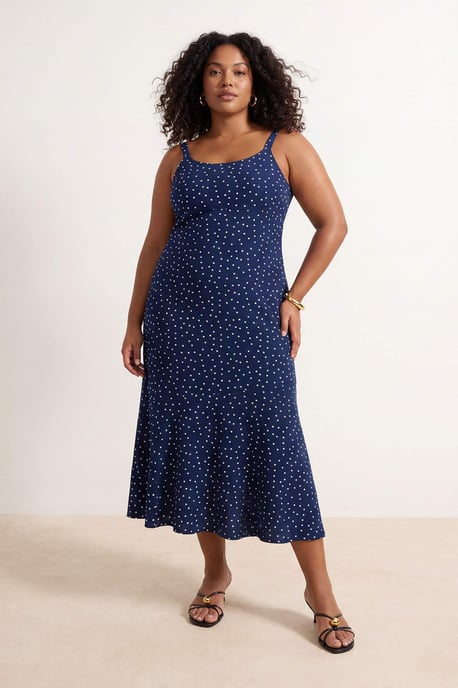 Trendyol Curve Damen Dunkelblau Gepunktet Maxi Ärmellos Casual Meerjungfrau Große Größen Kleid - Image 6