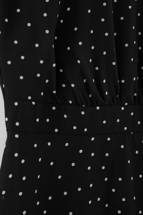 Trendyol Curve Damen Schwarz Gepunktet Maxi Ärmellos A-Linie Große Größen Kleid - Image 4