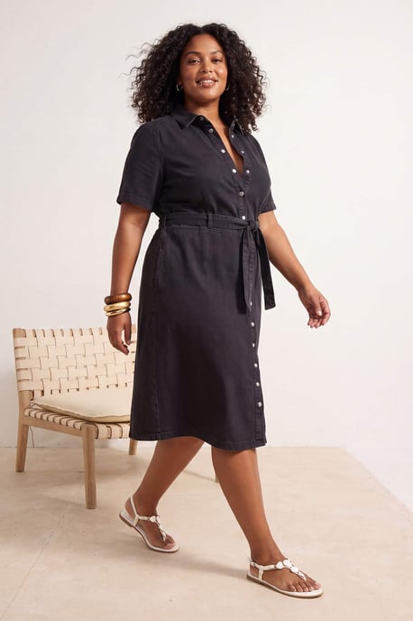 Trendyol Curve Damen Schwarz Einfarbig Maxi Kurz A-Linie Große Größen Kleid - Image 2