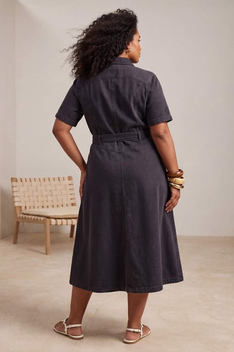 Trendyol Curve Damen Schwarz Einfarbig Maxi Kurz A-Linie Große Größen Kleid - Image 3