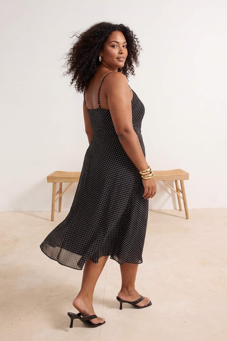 Trendyol Curve Damen Schwarz Kariert Maxi Ärmellos Casual A-Linie Große Größen Kleid - Image 6