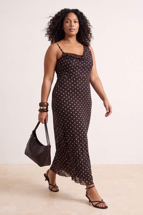 Trendyol Curve Damen Braun Gepunktet Maxi Ärmellos A-Linie Große Größen Kleid - Image 1