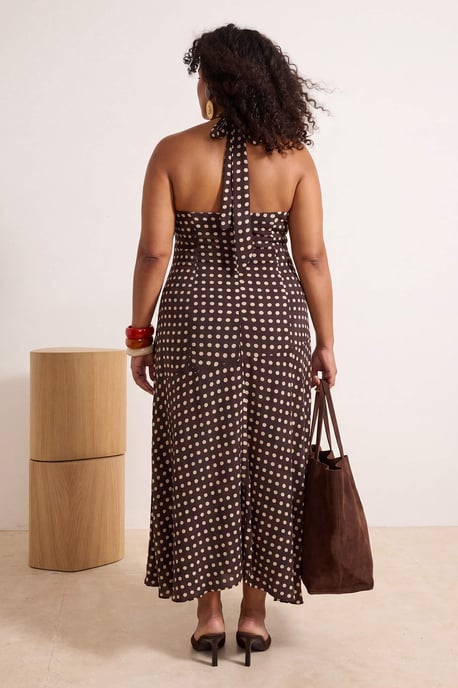 Trendyol Curve Damen Braun Gepunktet Maxi Ärmellos A-Linie Große Größen Kleid - Image 2
