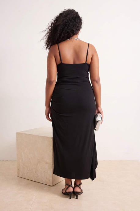 Trendyol Curve Damen Schwarz Einfarbig Maxi Ärmellos Casual Bodycon Große Größen Kleid - Image 3