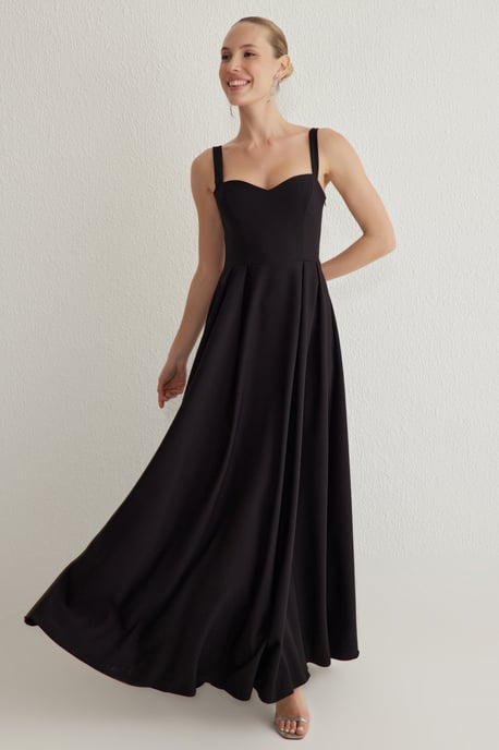 TRENDYOLMİLLA Damen Schwarz Einfarbig Maxi Ärmellos Abschluss / Ball Skater Abend & Ball Kleid - Image 1