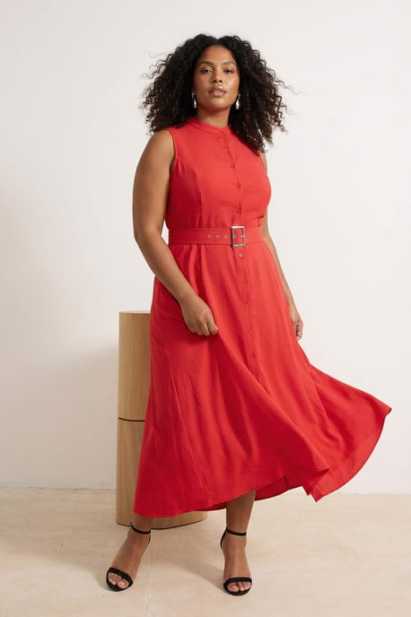 Trendyol Curve Damen Rot Einfarbig Maxi Ärmellos Casual Hemdblusenkleid Große Größen Kleid - Image 1