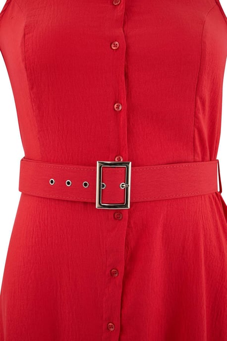 Trendyol Curve Damen Rot Einfarbig Maxi Ärmellos Casual Hemdblusenkleid Große Größen Kleid - Image 3