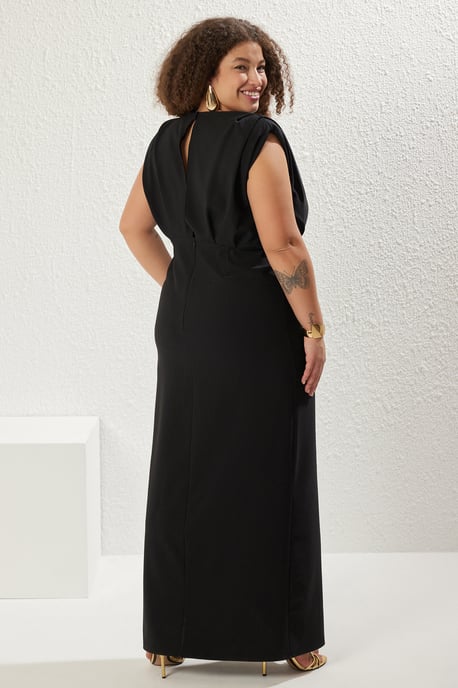 Trendyol Curve Damen Schwarz Einfarbig Maxi Lang Elegant/Abend A-Linie Große Größen Kleid - Image 4