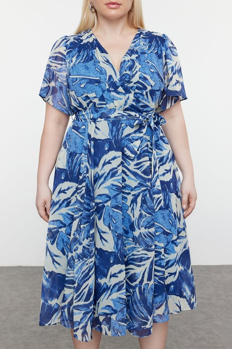 Trendyol Curve Damen Blau Geblümt Maxi Kurz Casual A-Linie Große Größen Kleid - Image 2