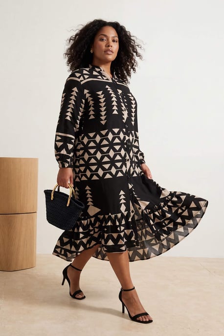 Trendyol Curve Damen Schwarz Geometrisches Muster Maxi Lang Casual Hemdblusenkleid Große Größen Kleid - Image 6