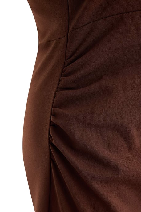 Trendyol Curve Damen Braun Einfarbig Maxi Ärmellos Bodycon Große Größen Kleid - Image 5