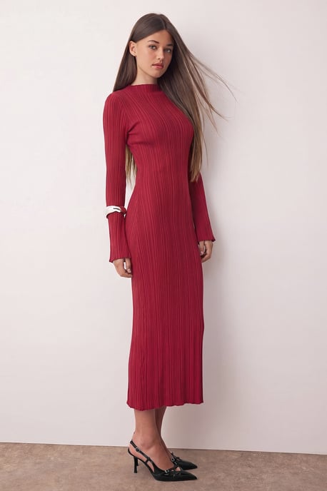 TRENDYOLMİLLA Damen Rot Einfarbig Maxi Lang Casual Bodycon Kleider - Image 6