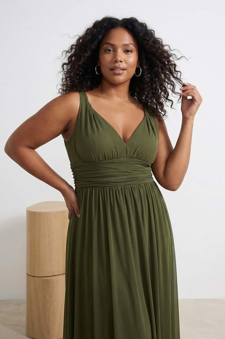 Trendyol Curve Damen Grün Einfarbig Maxi Ärmellos Abschluss / Ball A-Linie Große Größen Kleid - Image 6