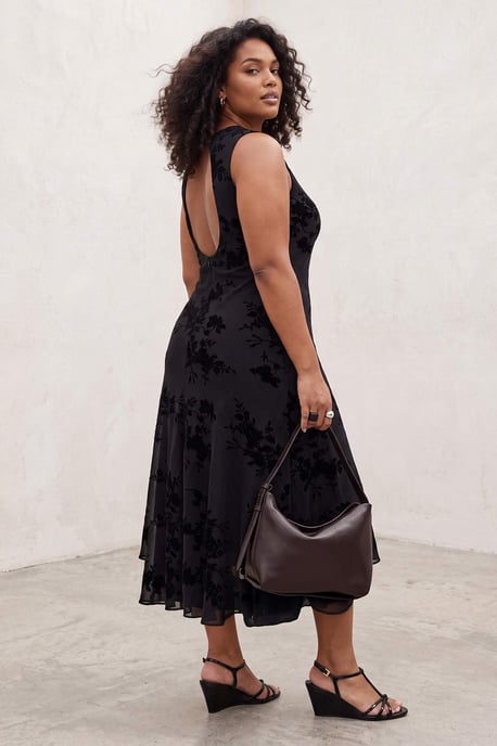 Trendyol Curve Damen Schwarz Geblümt Maxi Ärmellos A-Linie Große Größen Kleid - Image 2