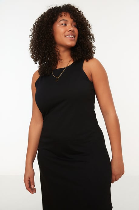 Trendyol Curve Damen Schwarz Einfarbig Maxi Ärmellos Casual Gerade Große Größen Kleid - Image 2