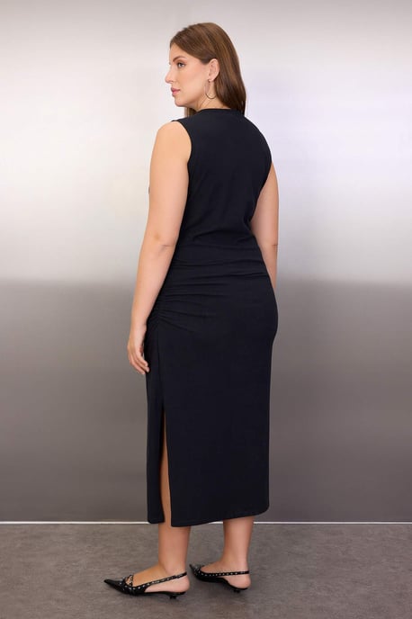 Trendyol Curve Damen Schwarz Einfarbig Maxi Ärmellos Casual Gerade Große Größen Kleid - Image 5