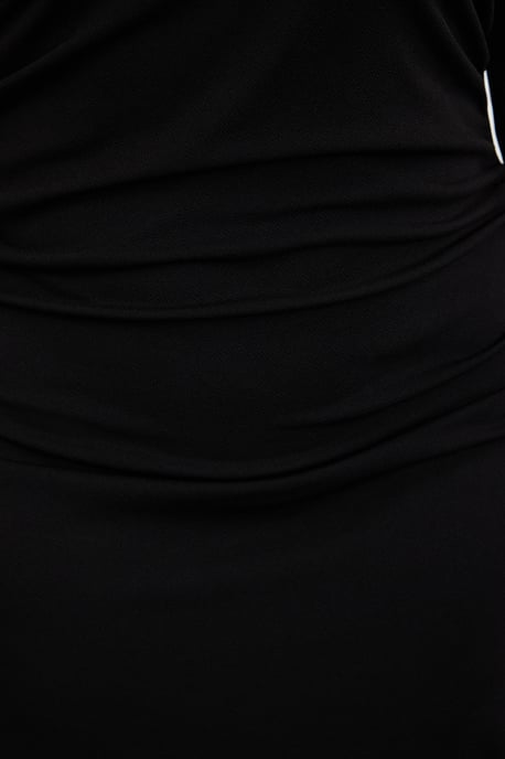 Trendyol Curve Damen Schwarz Einfarbig Maxi Lang Casual Gerade Große Größen Kleid - Image 3