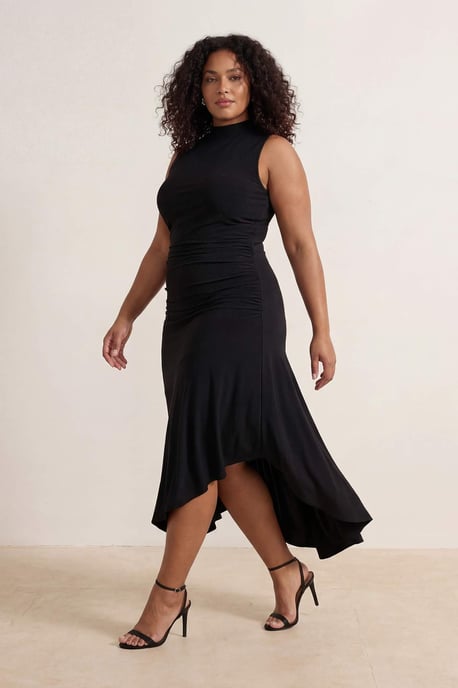 Trendyol Curve Ärmelloses Maxikleid im Skater-Look mit legerer Passform, große Größen - Schwarz - Image 2