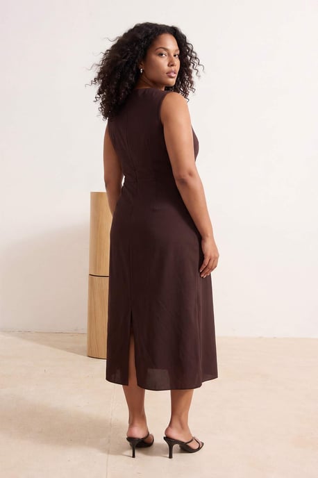 Trendyol Curve Damen Braun Einfarbig Maxi Ärmellos Casual A-Linie Große Größen Kleid - Image 6