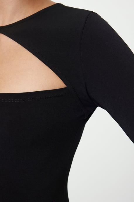 TRENDYOLMİLLA Damen Schwarz Einfarbig Maxi Lang Elegant/Abend Bodycon Kleider - Image 3