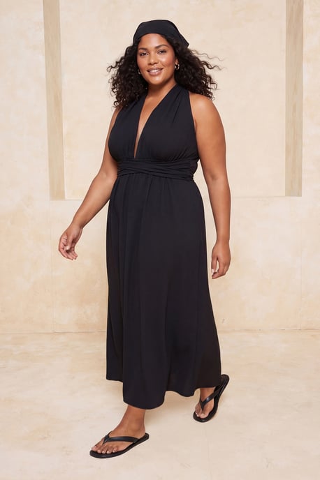 Trendyol Curve Damen Schwarz Einfarbig Maxi Ärmellos Strandmode A-Linie Große Größen Kleid - Image 4