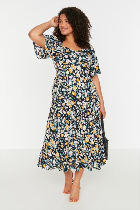 Trendyol Curve Damen Dunkelblau Geblümt Maxi 3/4-Arm Casual A-Linie Große Größen Kleid - Image 1