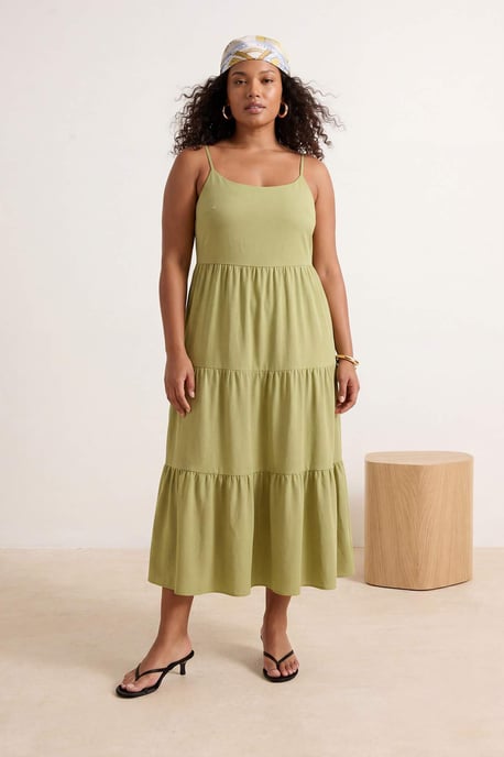 Trendyol Curve Damen Grün Einfarbig Maxi Ärmellos Casual A-Linie Große Größen Kleid - Image 1