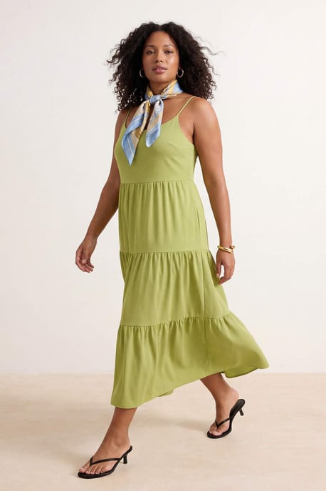 Trendyol Curve Damen Grün Einfarbig Maxi Ärmellos Casual A-Linie Große Größen Kleid - Image 6