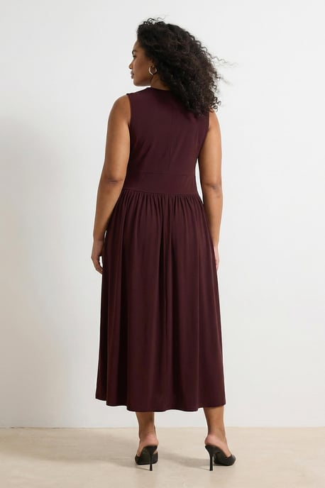 Trendyol Curve Damen Braun Einfarbig Maxi Ärmellos Casual A-Linie Große Größen Kleid - Image 2