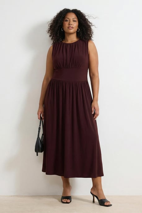 Trendyol Curve Damen Braun Einfarbig Maxi Ärmellos Casual A-Linie Große Größen Kleid - Image 3