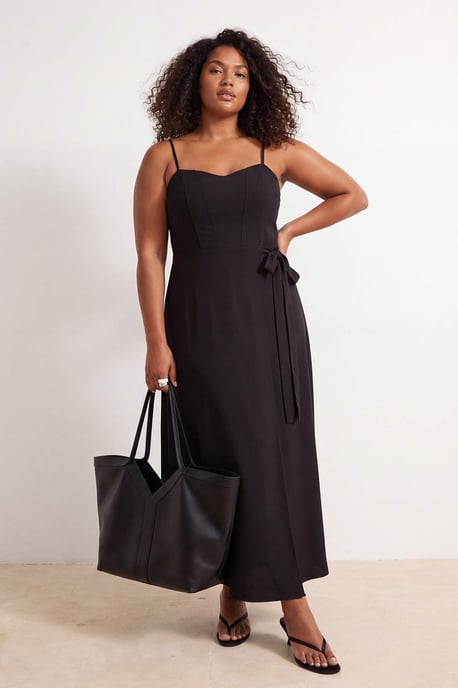 Trendyol Curve Damen Schwarz Einfarbig Maxi Ärmellos Party A-Linie Große Größen Kleid - Image 6
