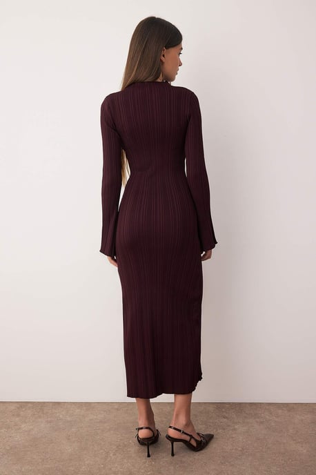TRENDYOLMİLLA Damen Lila Einfarbig Maxi Lang Casual Bodycon Kleider - Image 3